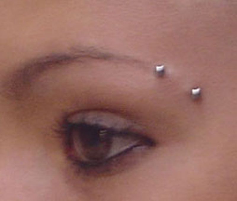 Les piercings de surface chez mds à montpellier MDS Monkey's Dream